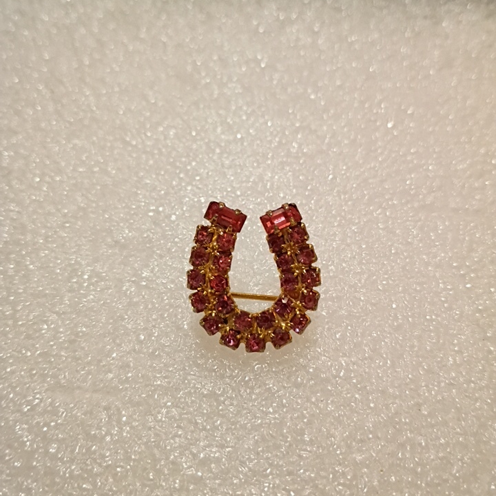 Weiss Pink Rhinestone Vintage Horseshoe Brooch 12 Inch 38$
